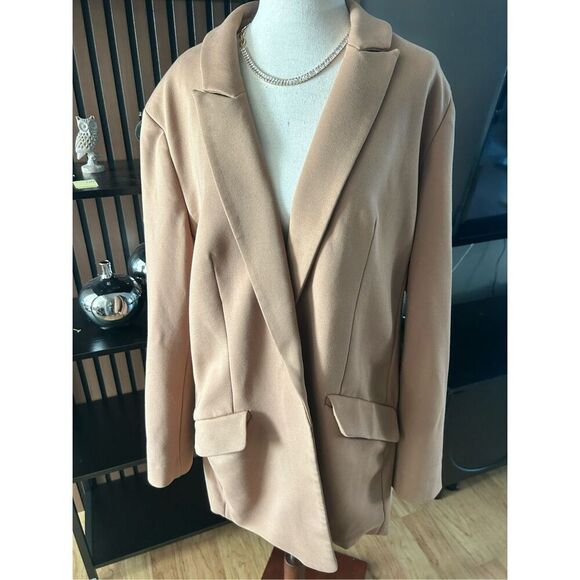 Express oversized blazer size XL color brown tan soft to the touch. - Picture 1 of 8